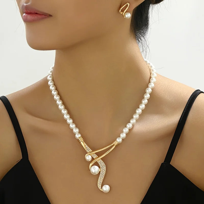 Veluna Seraphina Pearl Set – Exklusive Halskette mit passenden Ohrringen