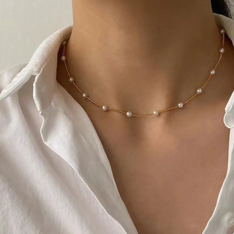 Veluna Mond & Schmetterling Halskette – Eleganter Damen Schmuck